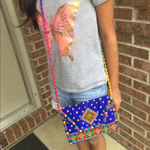 Body cross purse - Picture 2 of 8